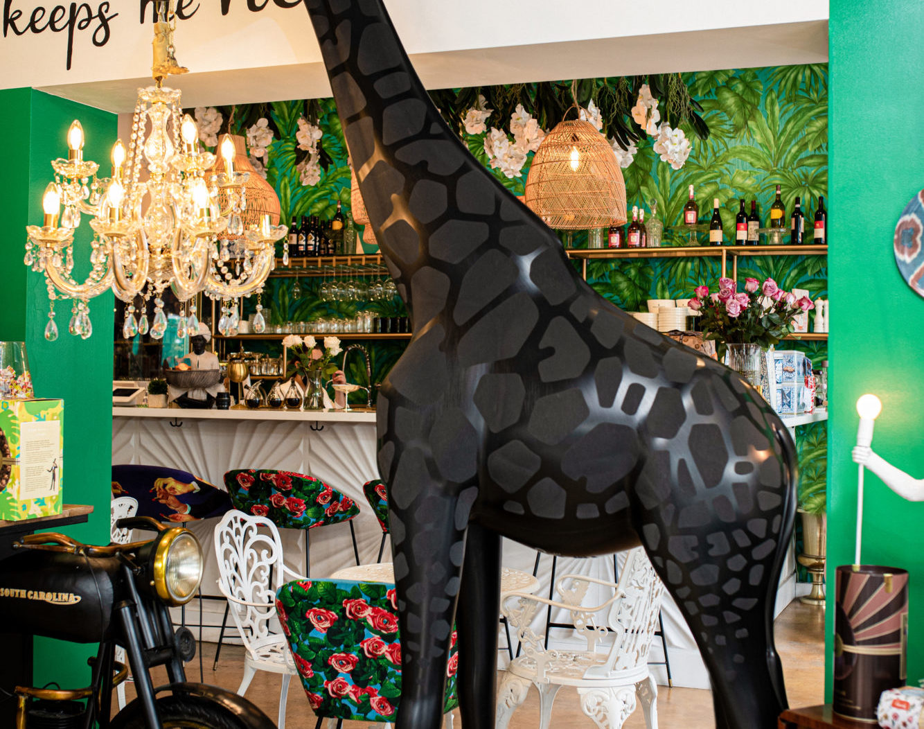 Giraffe in love sculpture